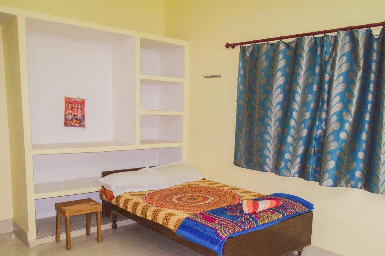 Gangotri Paying Guest House Varanasi Exterior photo